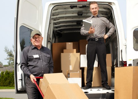 Acknowledging a storage service complaint